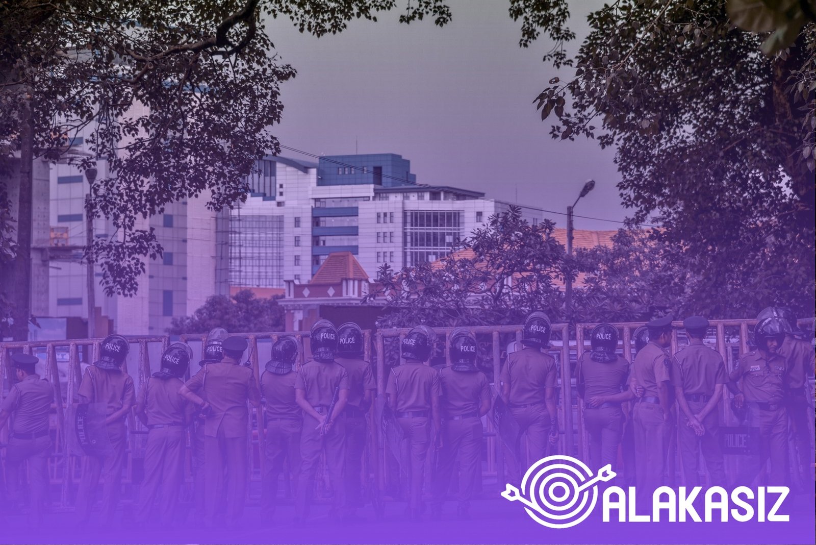 Mesaj yanıtsızlığı için kural ve yetki kontrolü akışı