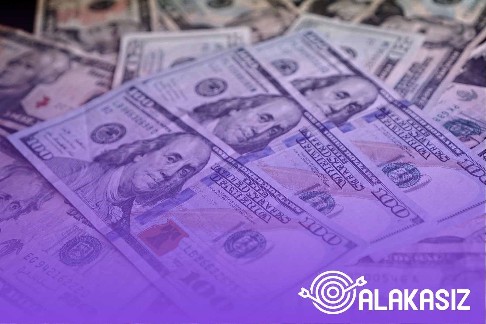 Banka kuyruğunda bekleyen kişi ve mobil bildirimler